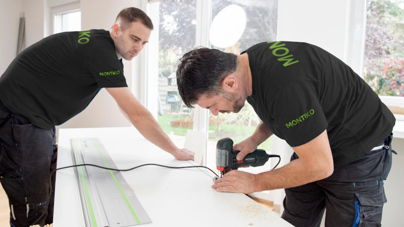 Küchenmontage - Arbeitsplatte zuschneiden